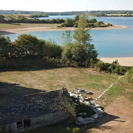 Gites Domaine Du Charouzech Salles-Curan Exterior photo