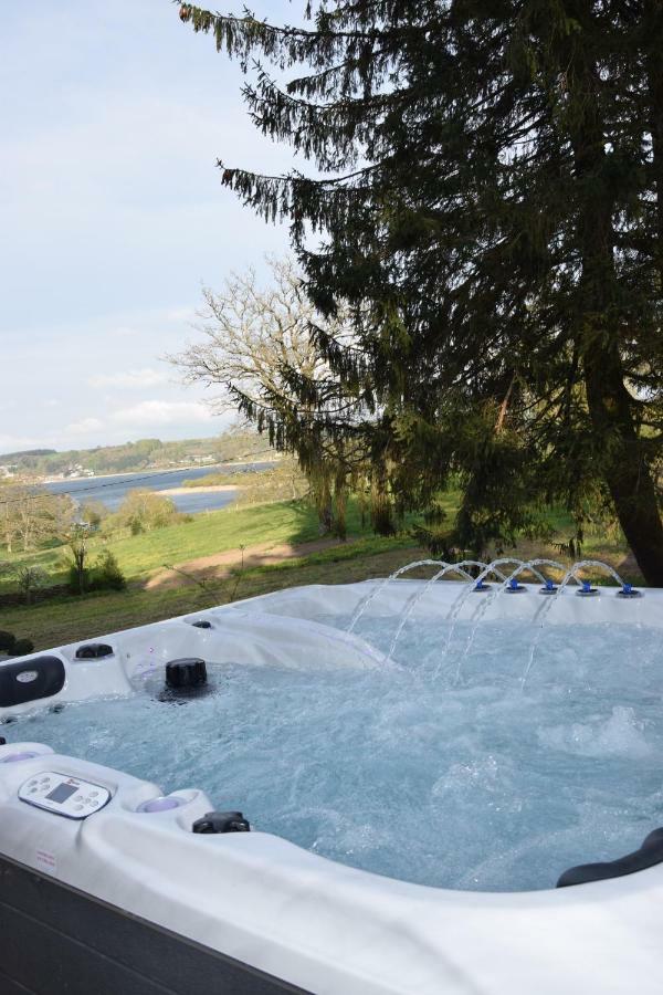Holiday home Domaine Du Charouzech Salles-Curan
