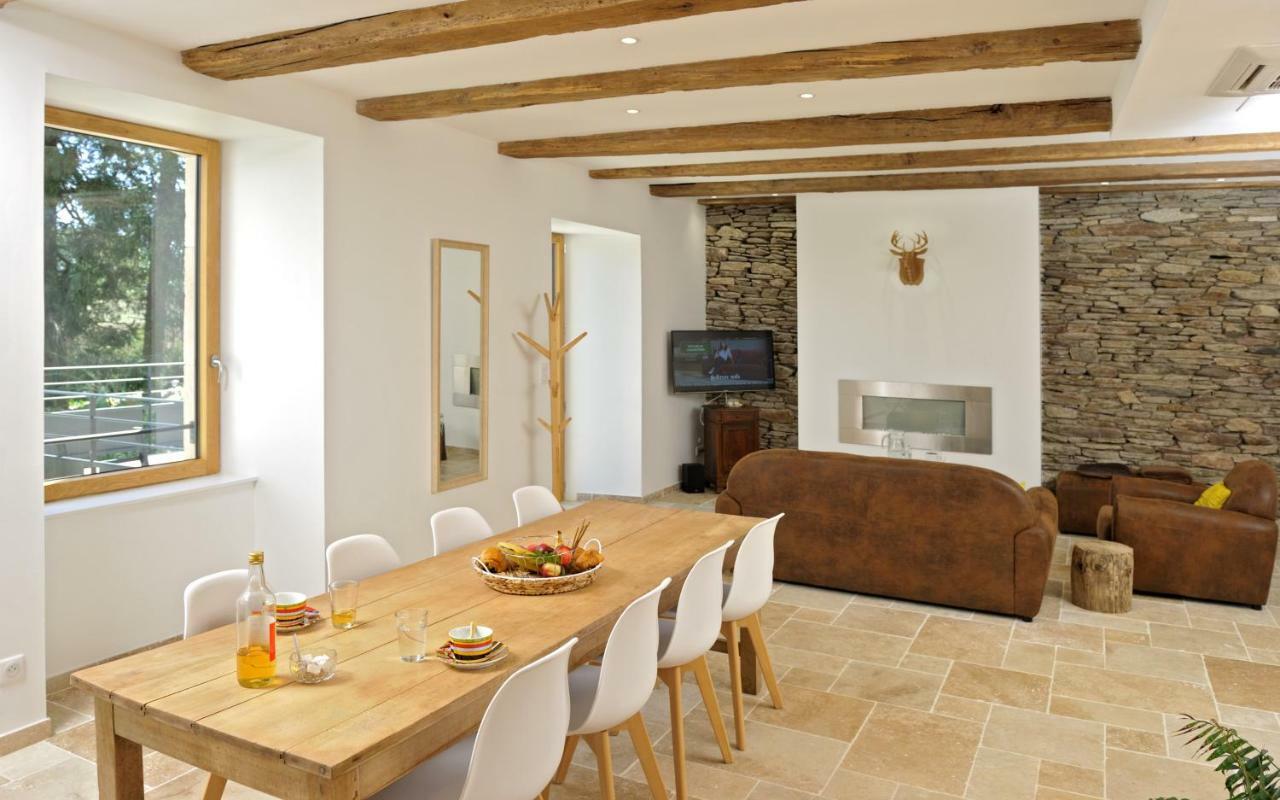 Holiday home Domaine Du Charouzech Salles-Curan